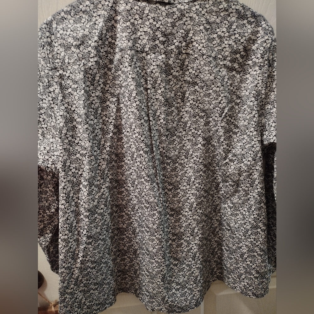 Button down blouse - Picture 5 of 5